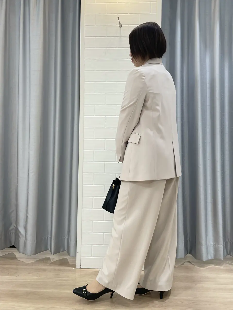 ANY SIS 丸岡 コーディネート画像