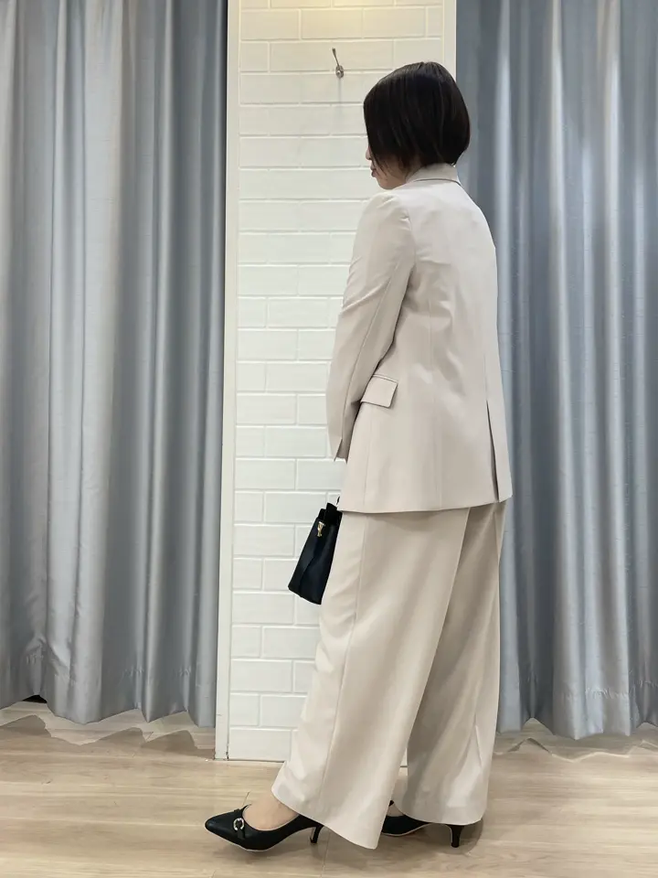 ANY SIS 丸岡 コーディネート画像