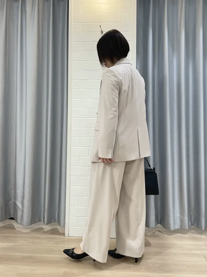 ANY SIS 丸岡 コーディネート画像