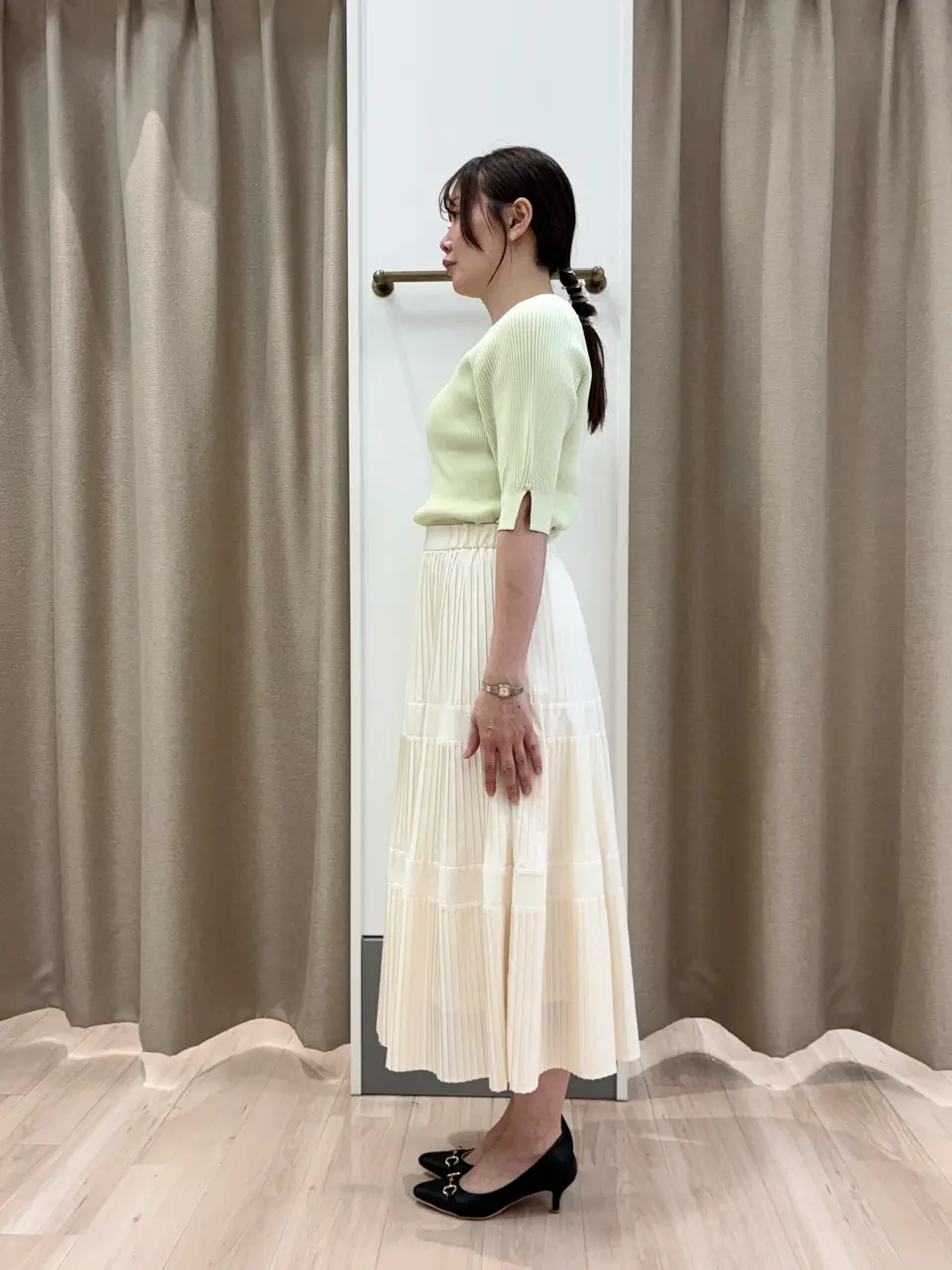 ANY SIS 笠羽 コーディネート画像