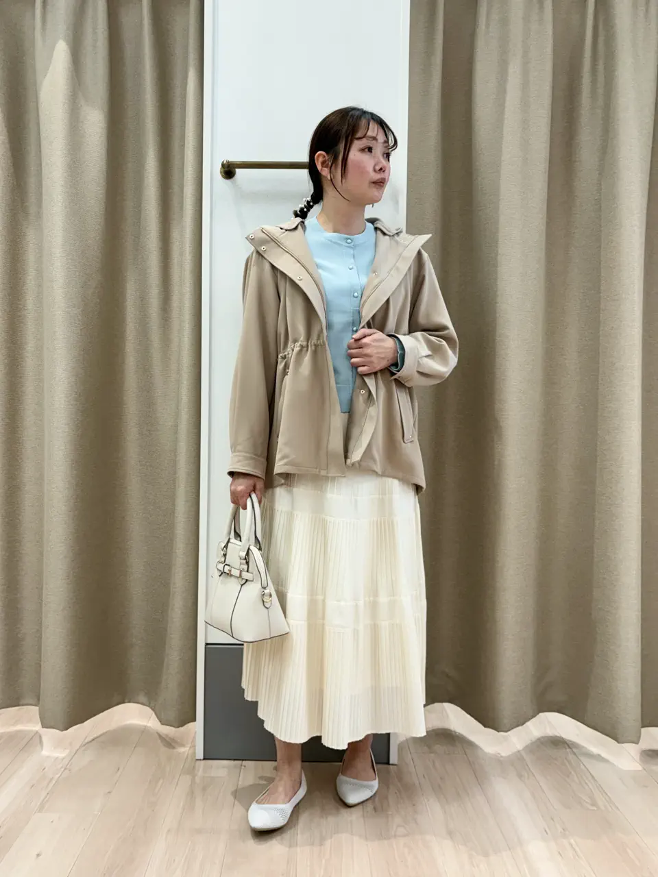 ANY SIS 笠羽 コーディネート画像