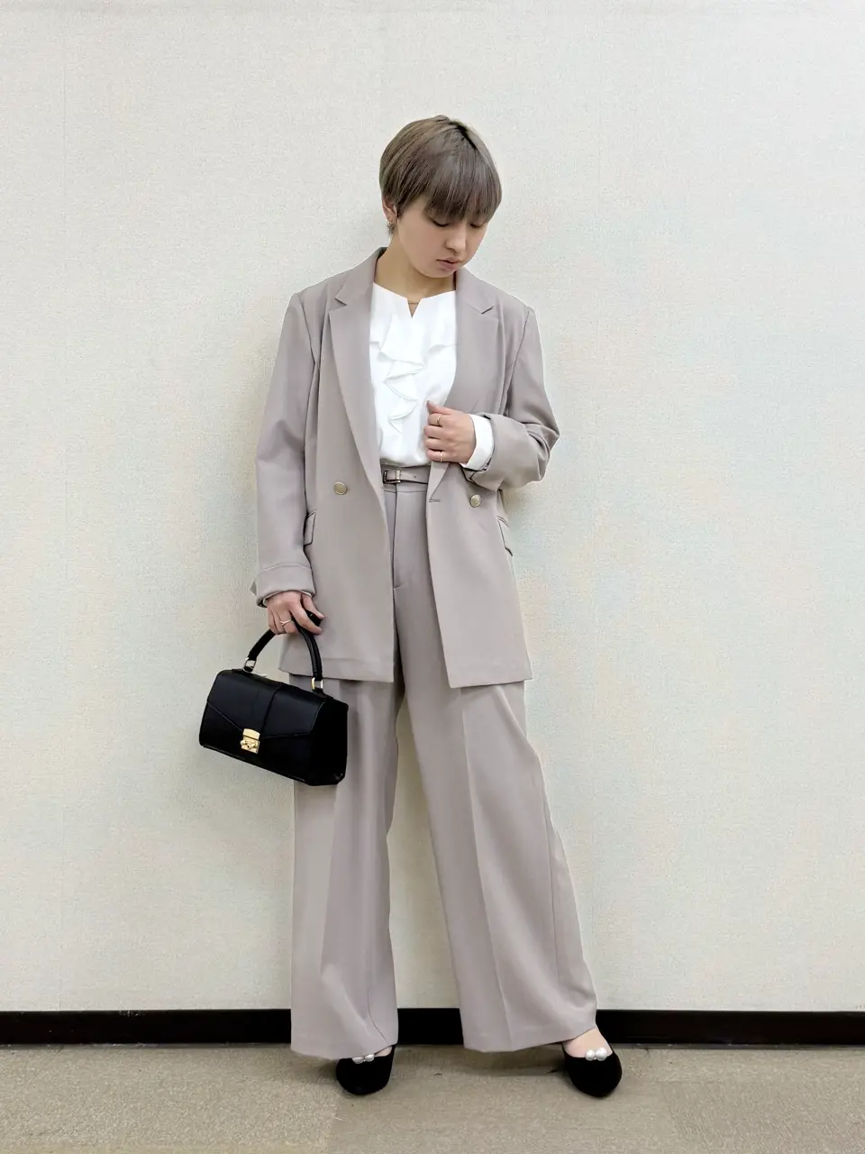 ANY SIS 村上 コーディネート画像