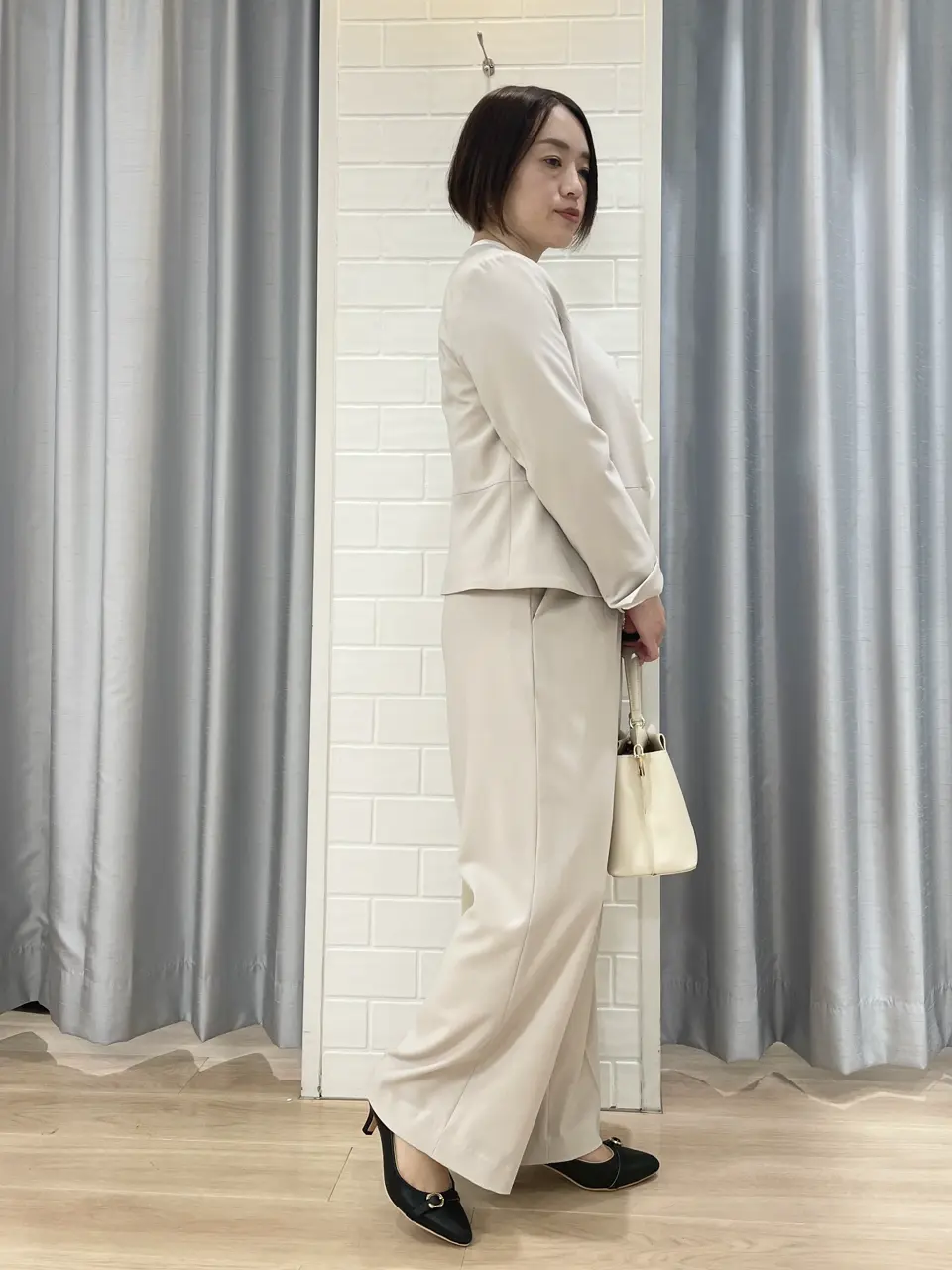 ANY SIS 丸岡 コーディネート画像