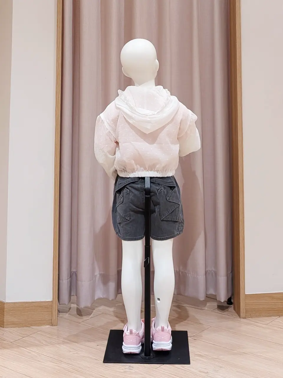 ANY 奥原 コーディネート画像