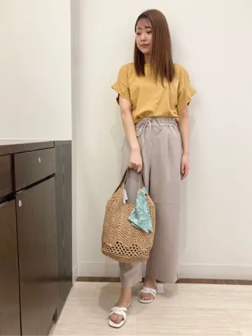 ANY SIS スタッフ コーディネート画像