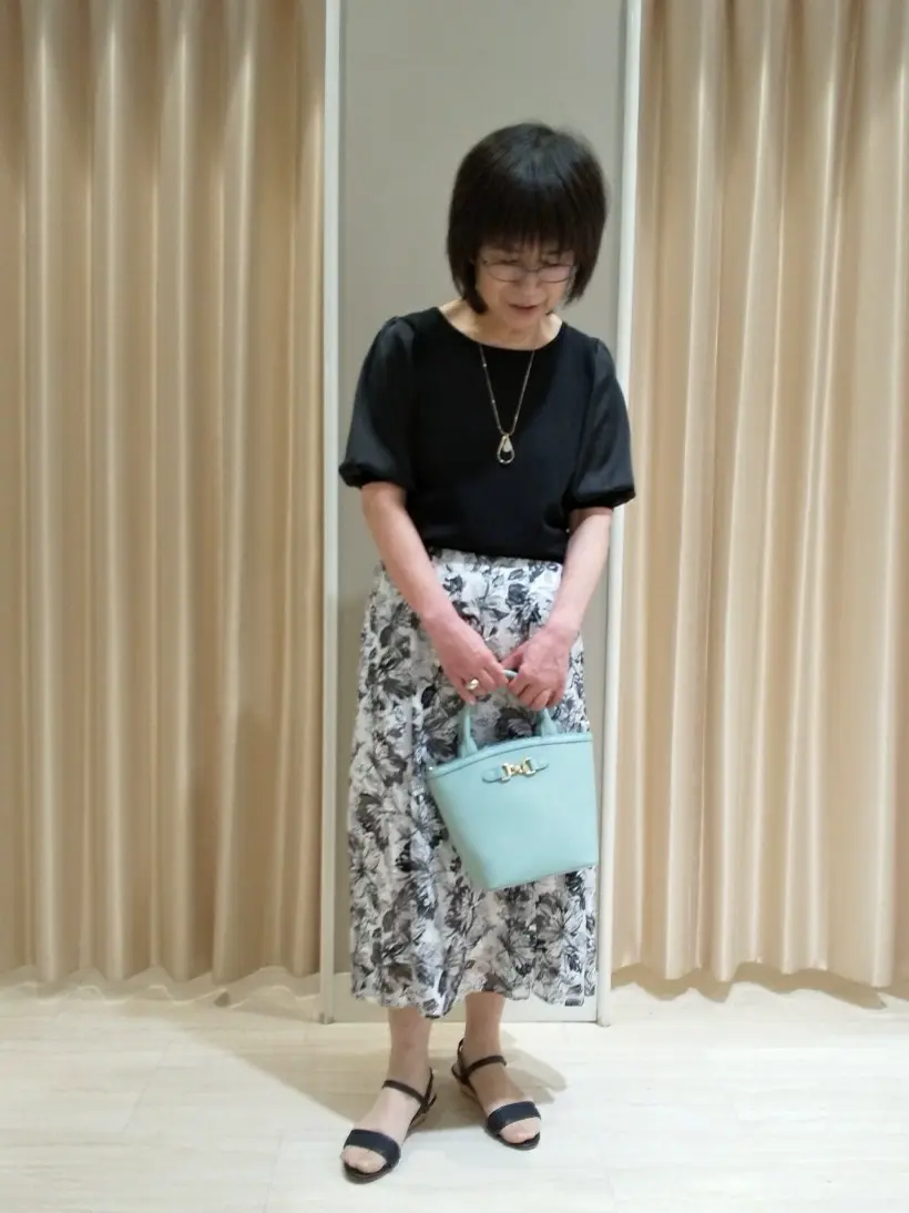 ANY SIS 岡本 コーディネート画像