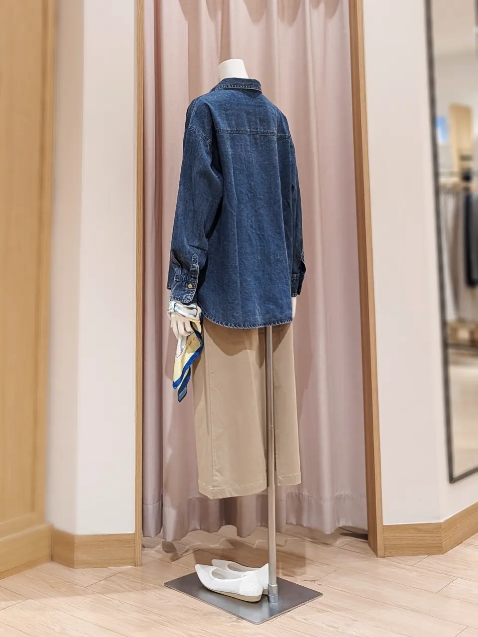 ANY 岩田 コーディネート画像