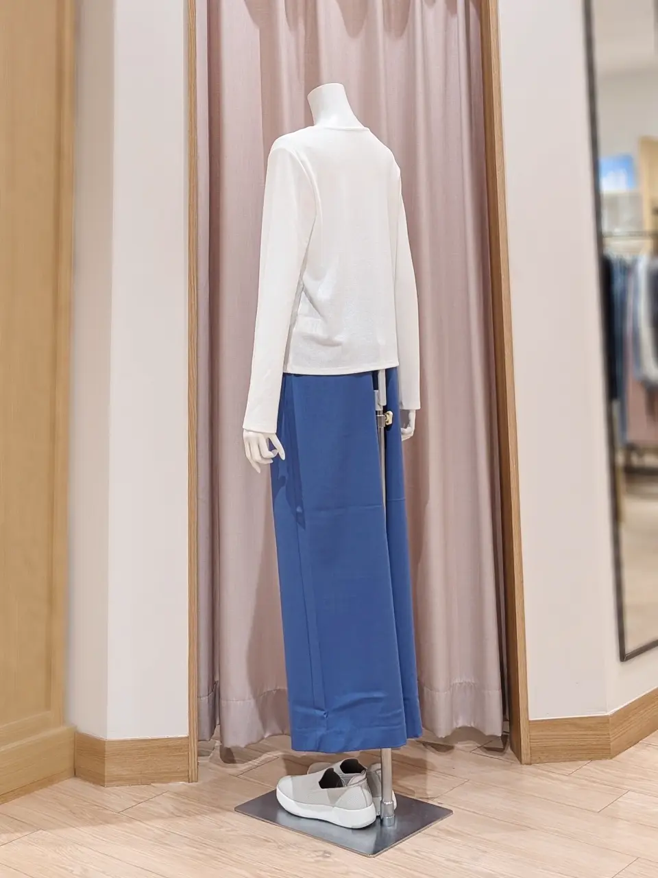 ANY 岩田 コーディネート画像