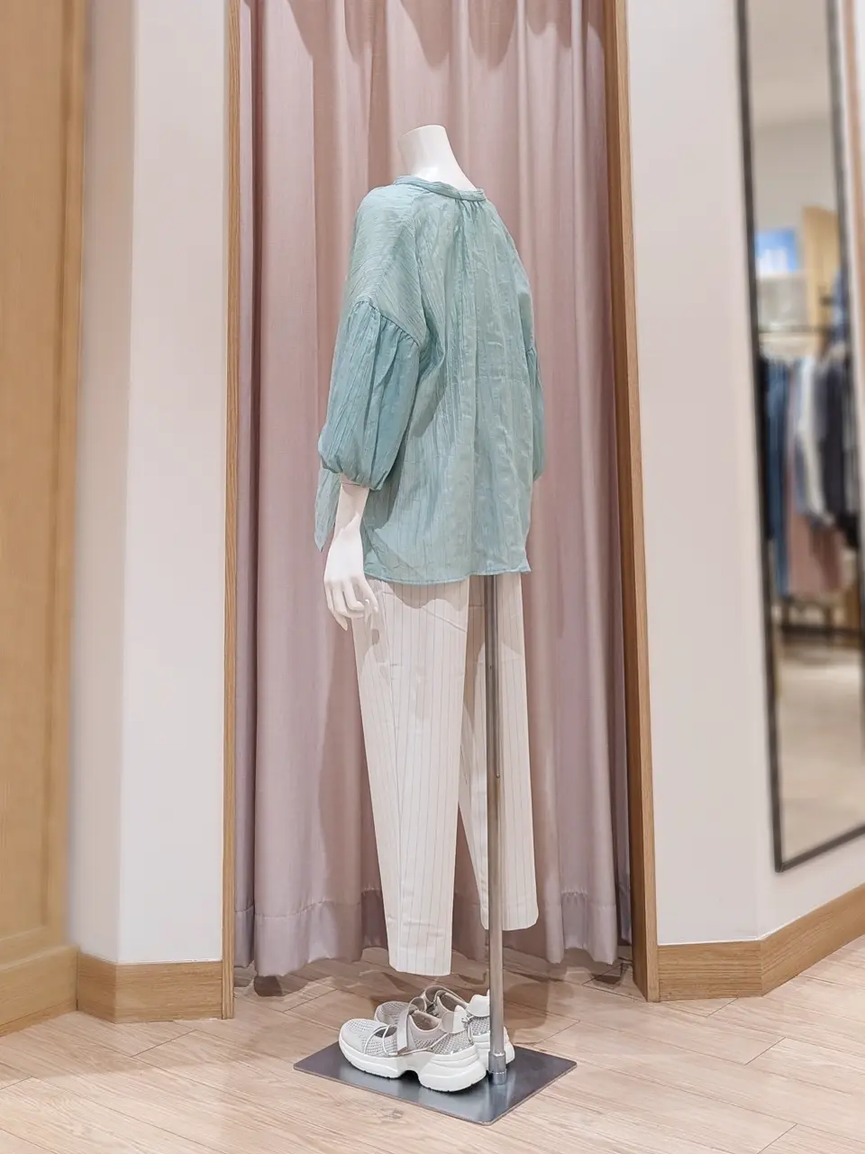 ANY 岩田 コーディネート画像