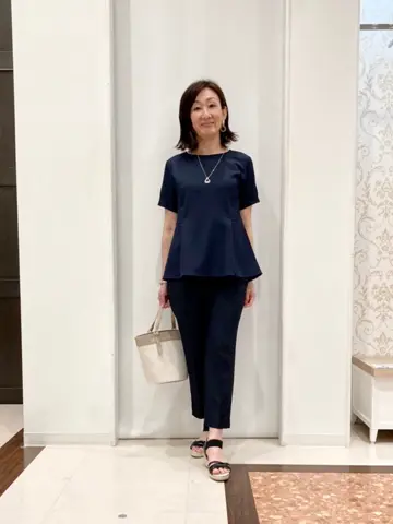 ANY SIS スタッフ コーディネート画像