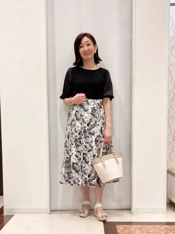 ANY SIS スタッフ コーディネート画像