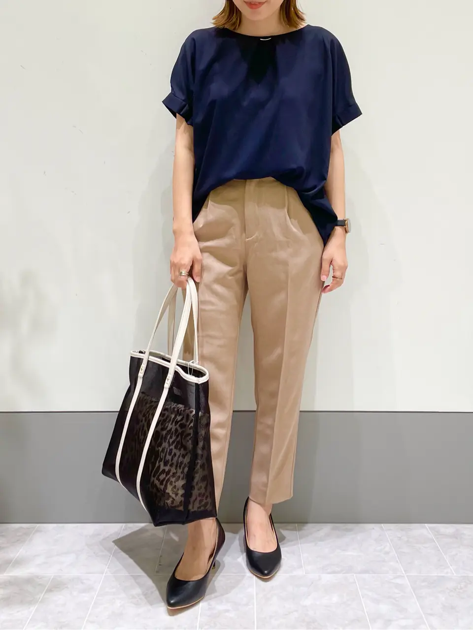 ANY SIS スタッフ コーディネート画像