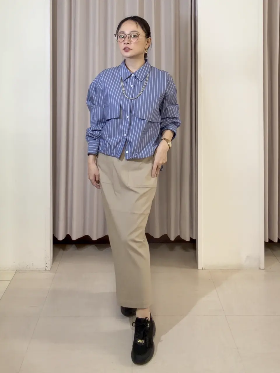  ナラ コーディネート画像