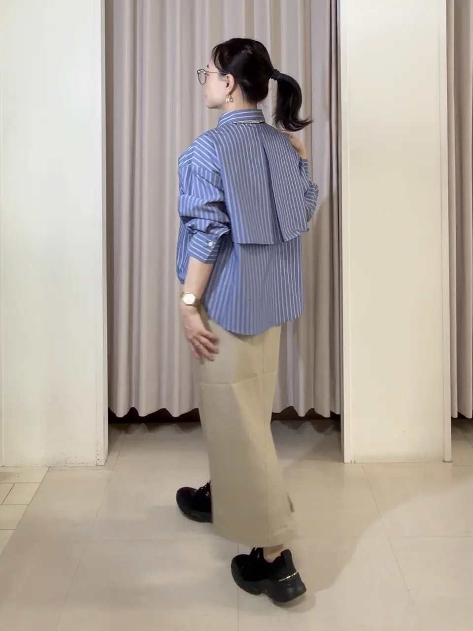 ANY SIS ナラ コーディネート画像