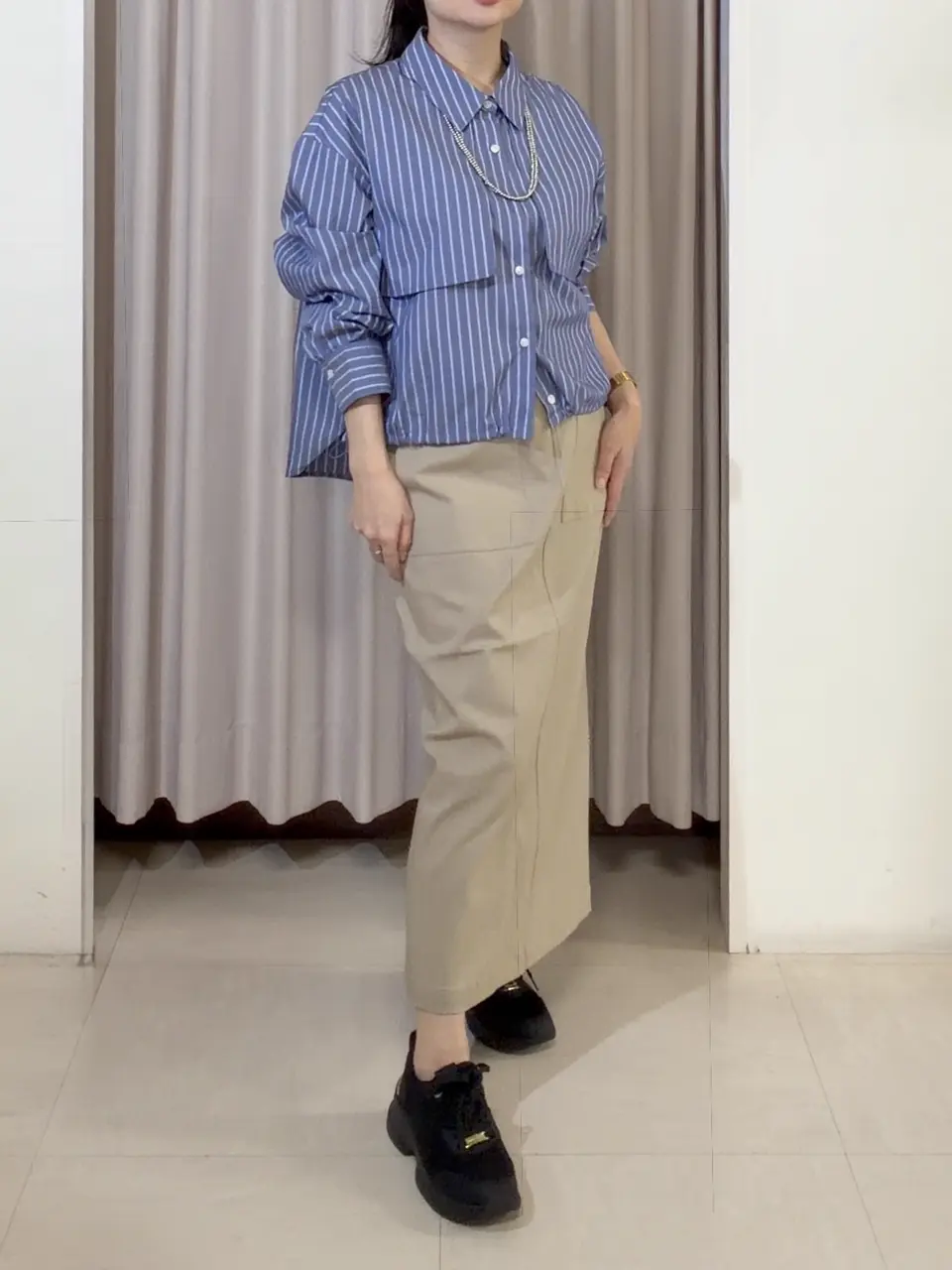 ANY SIS ナラ コーディネート画像