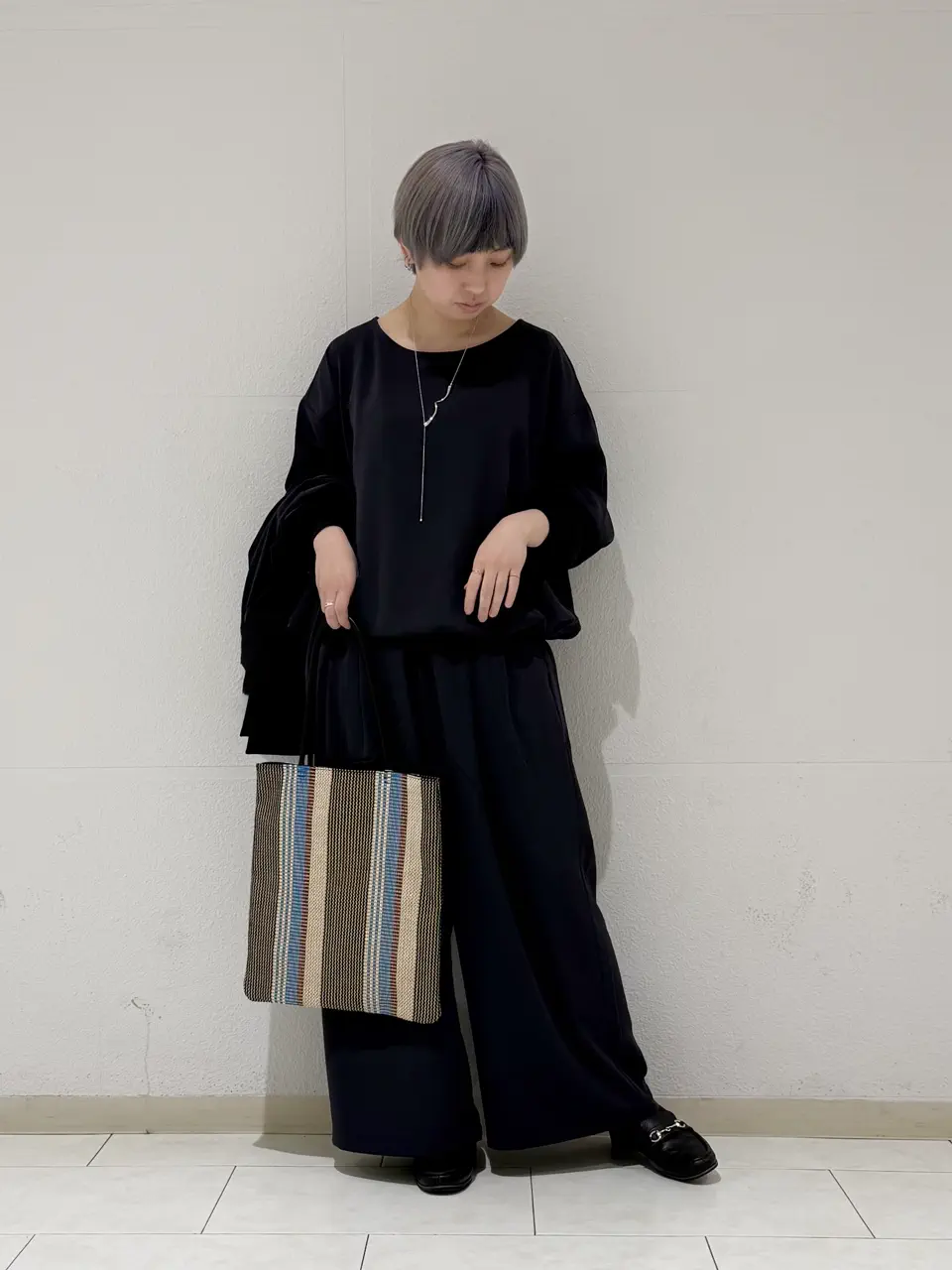 ANY 村上 コーディネート画像