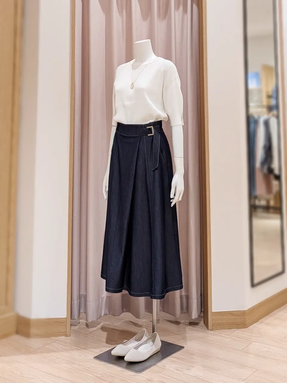 ANY SIS 岩田 コーディネート画像