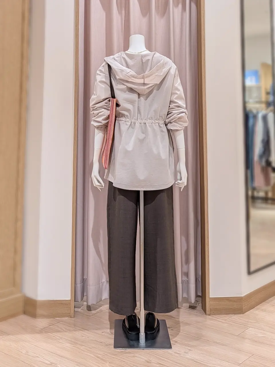 ANY 岩田 コーディネート画像