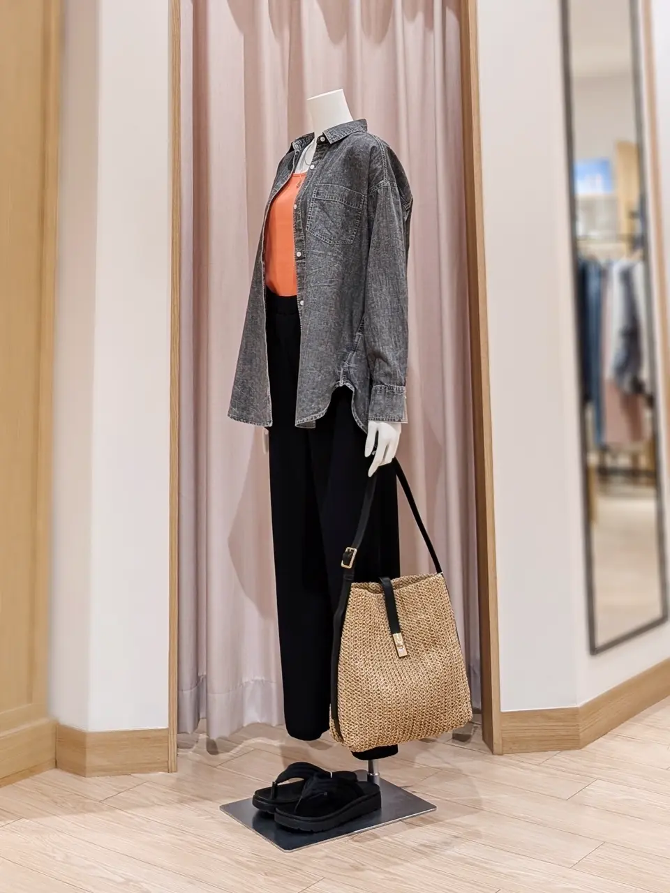 ANY 岩田 コーディネート画像