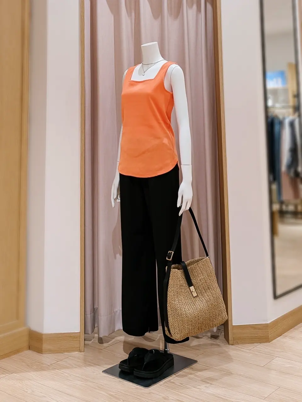 ANY 岩田 コーディネート画像