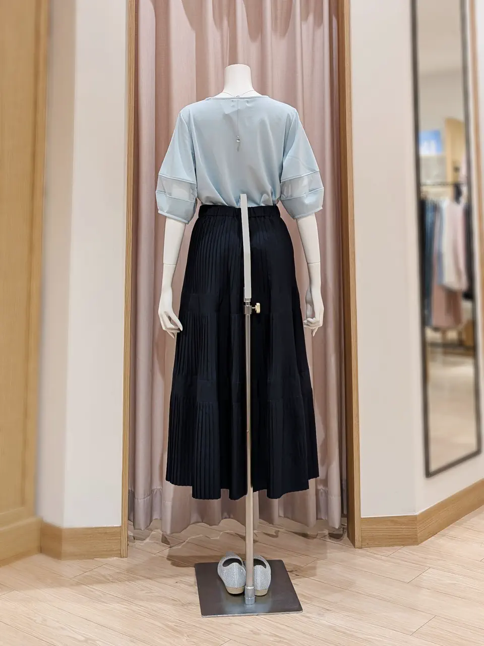 ANY SIS 岩田 コーディネート画像