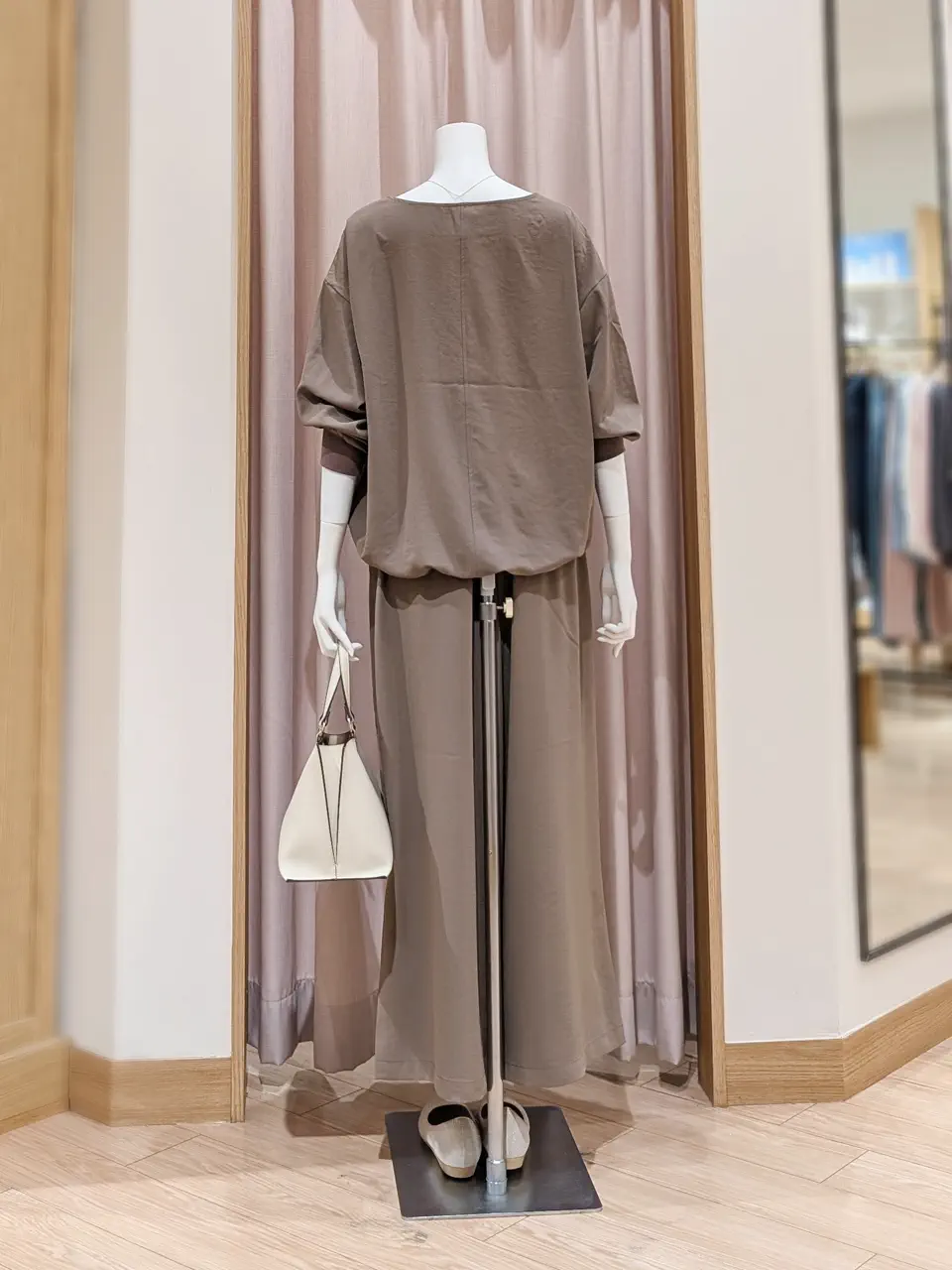 ANY 岩田 コーディネート画像