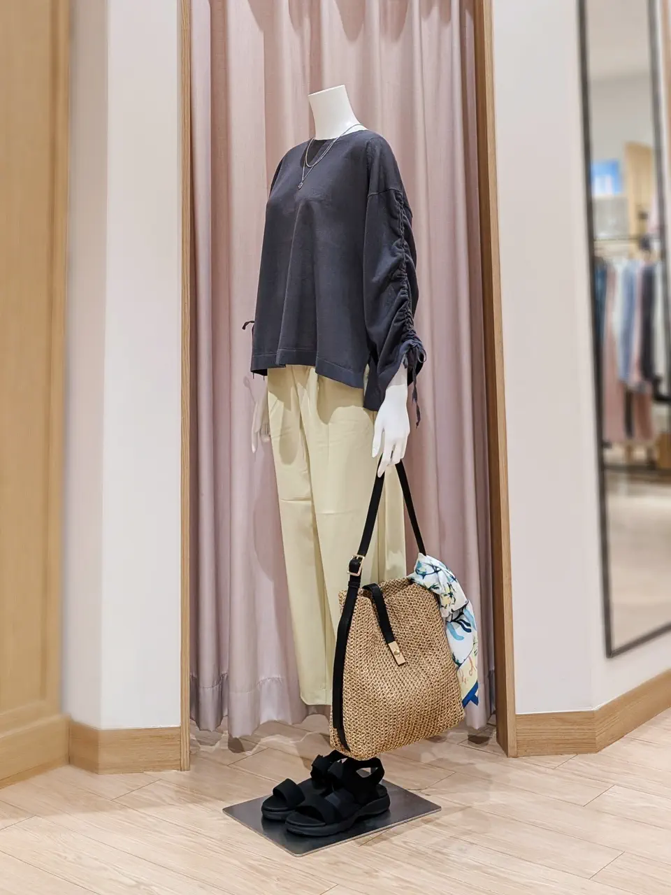 ANY 岩田 コーディネート画像