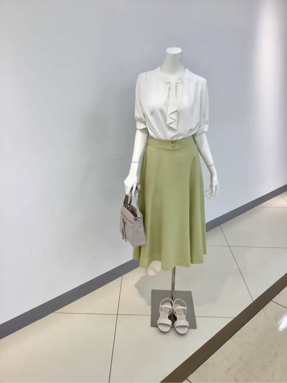 ANY SIS 本田 コーディネート画像