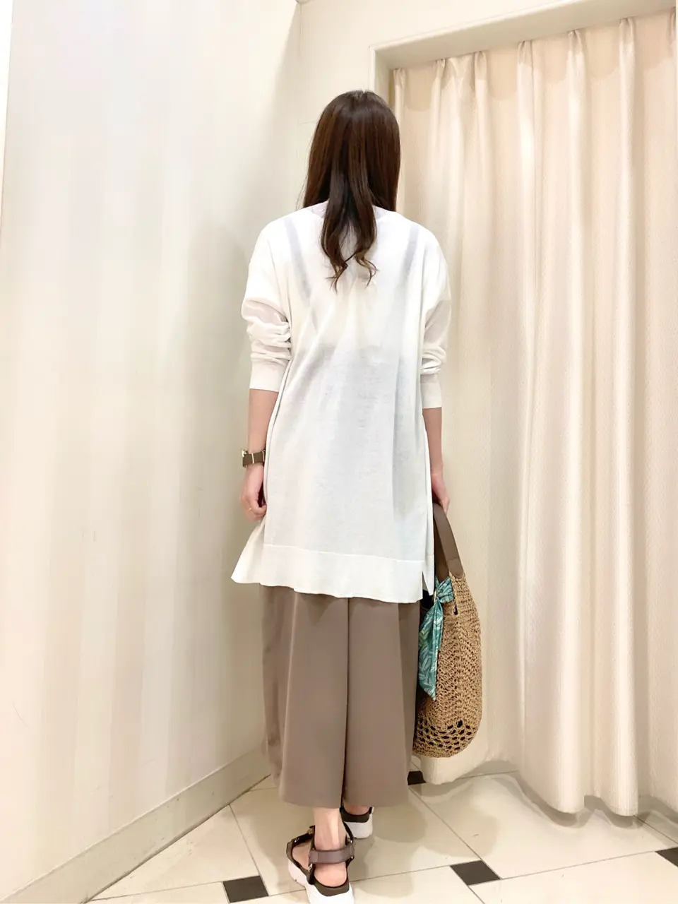 ANY SIS 金井 コーディネート画像