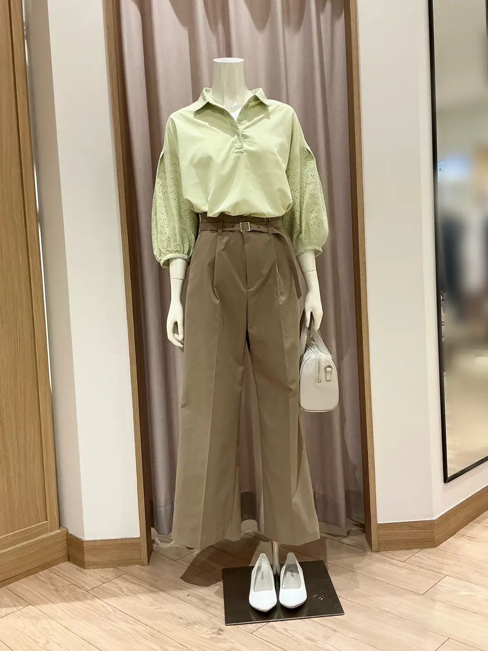  スタッフ コーディネート画像