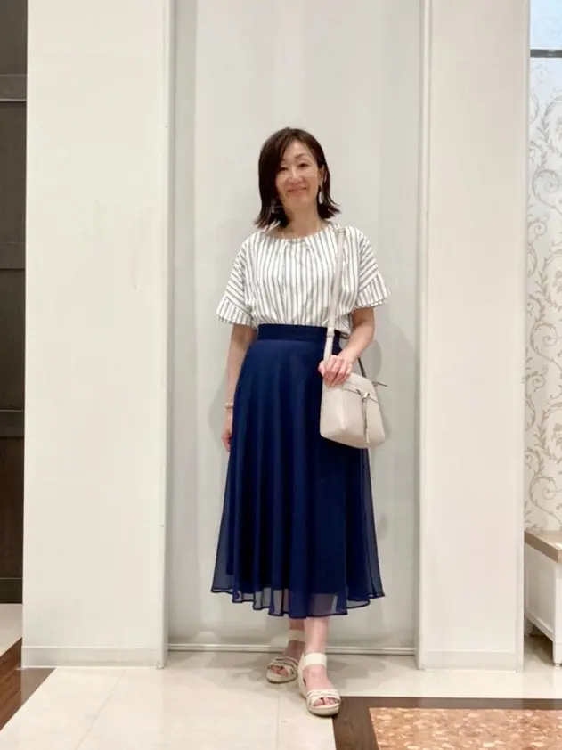 ANY SIS スタッフ コーディネート画像