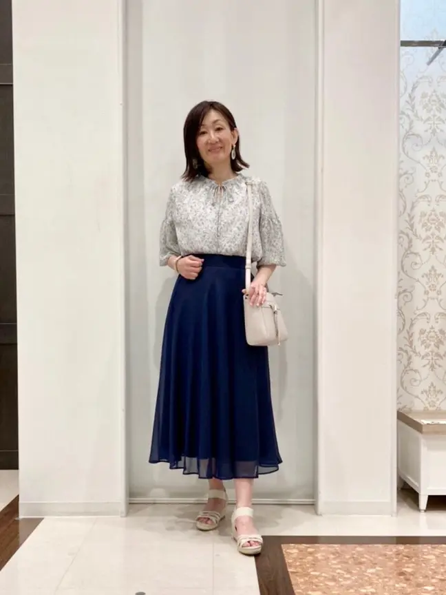 ANY SIS スタッフ コーディネート画像