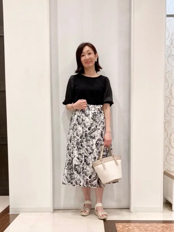 ANY SIS スタッフ コーディネート画像