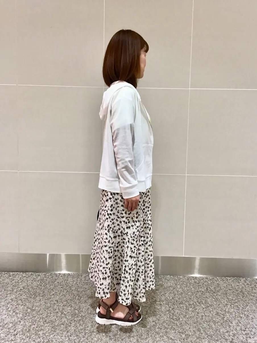 ANY SIS 浅野 コーディネート画像