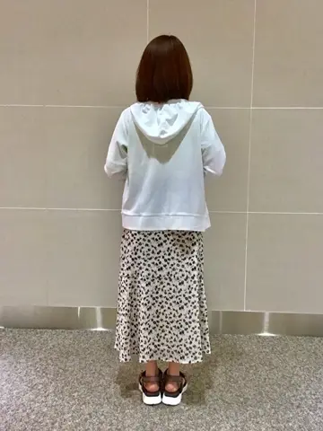 ANY SIS 浅野 コーディネート画像