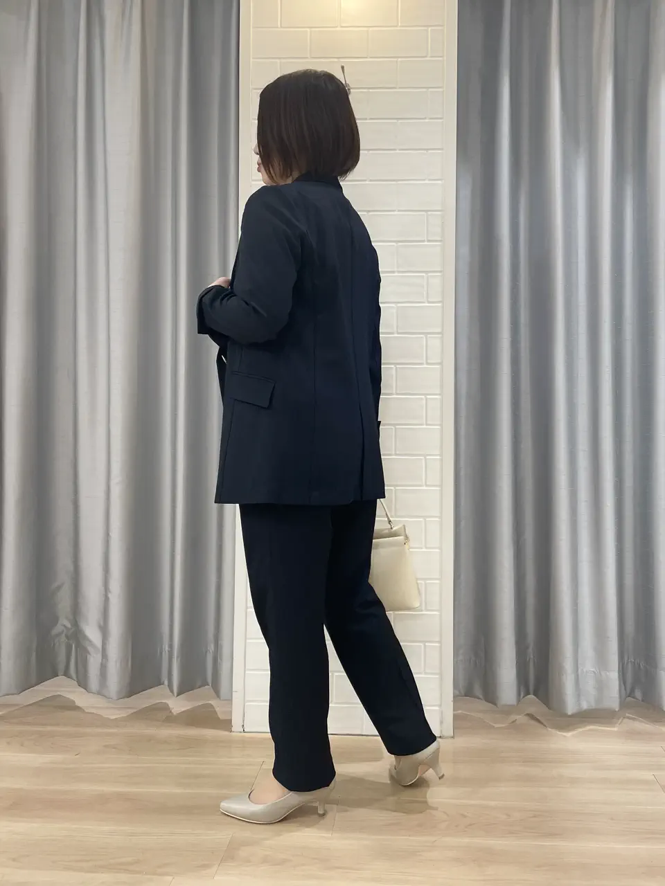 ANY SIS 丸岡 コーディネート画像