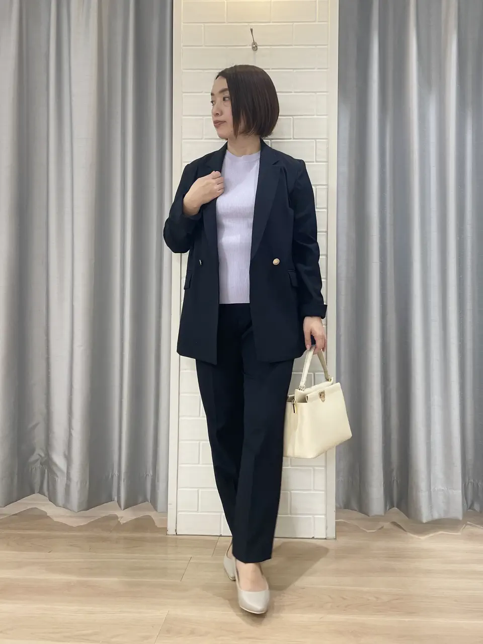 ANY SIS 丸岡 コーディネート画像