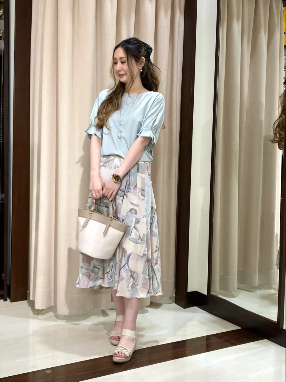 ANY SIS STAFF コーディネート画像