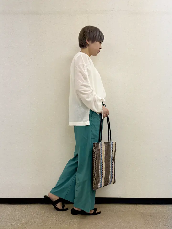 ANY 村上 コーディネート画像