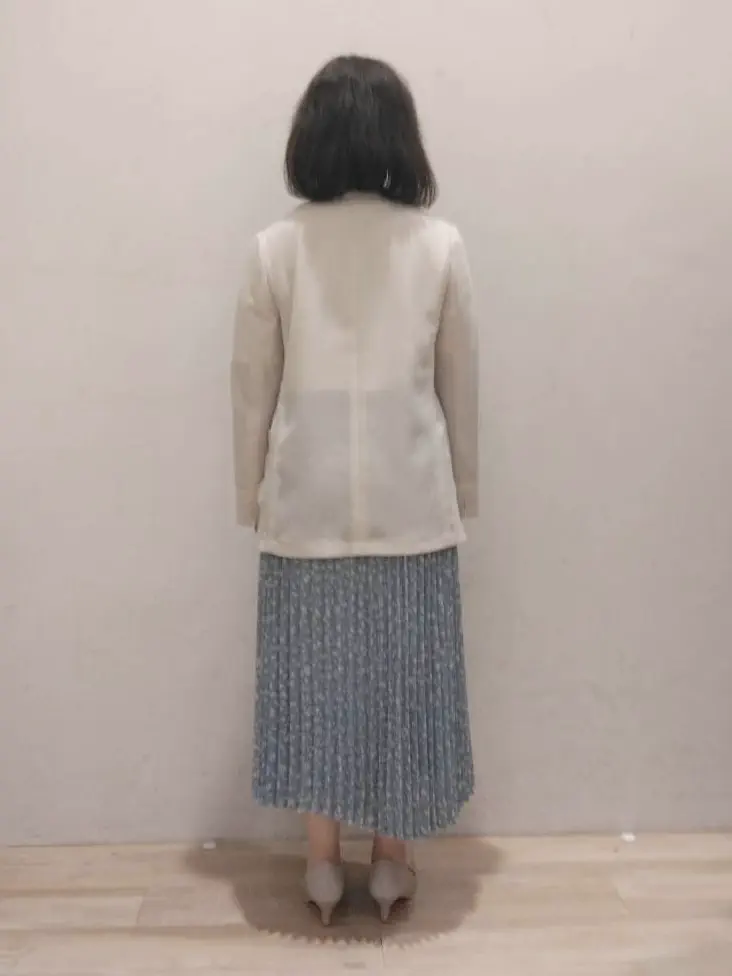 ANY SIS 西出 コーディネート画像