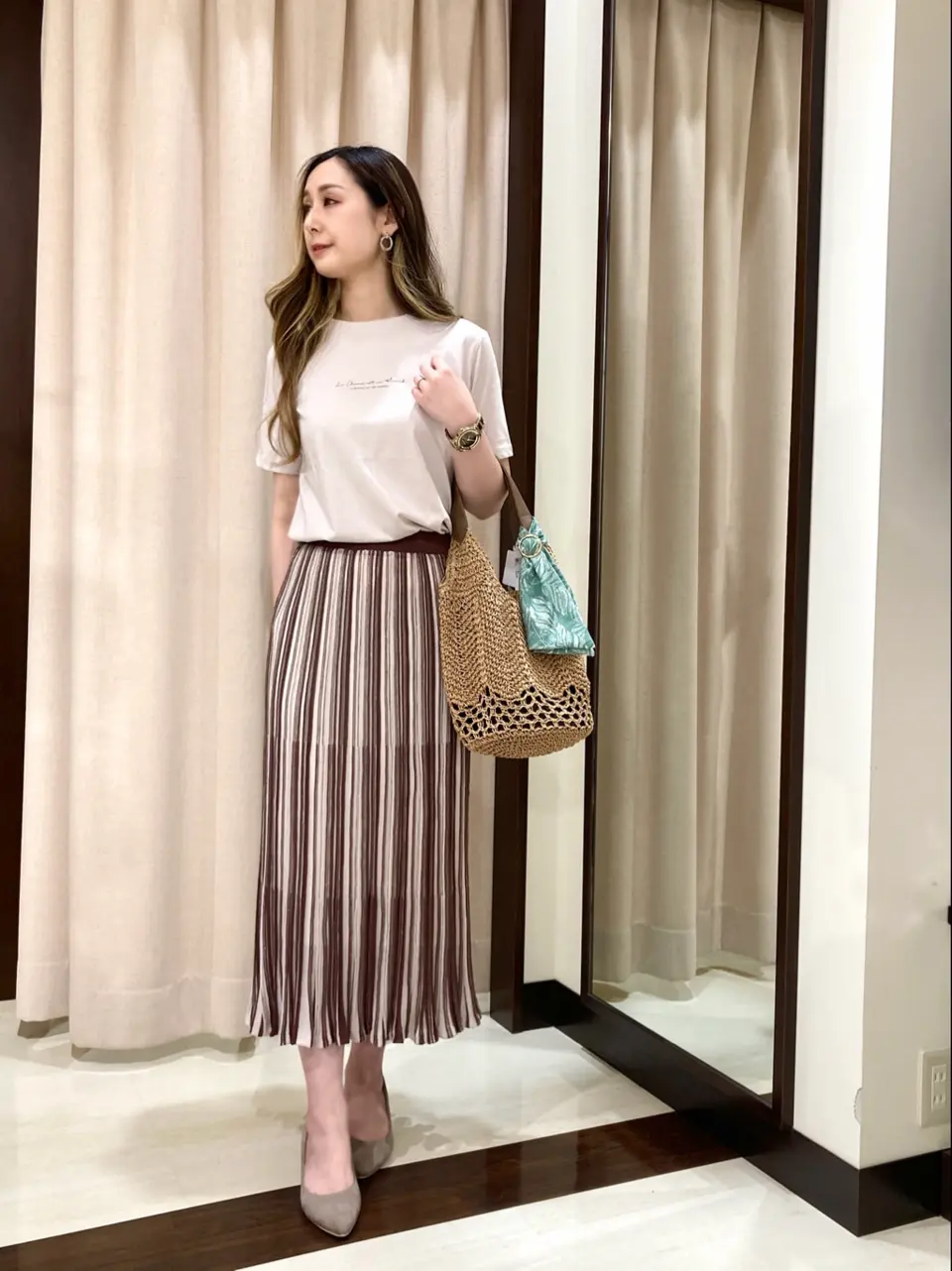 ANY SIS STAFF コーディネート画像