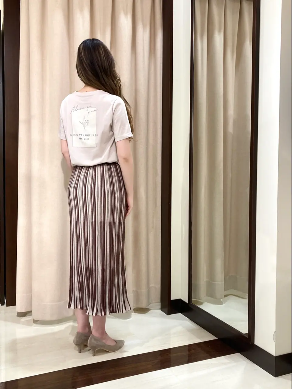 ANY SIS STAFF コーディネート画像