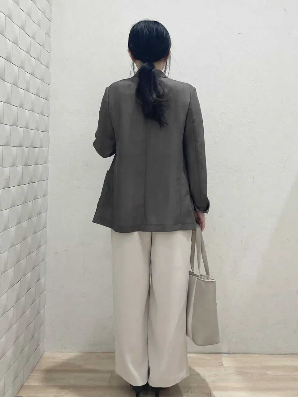 ANY SIS 川根　彩 コーディネート画像