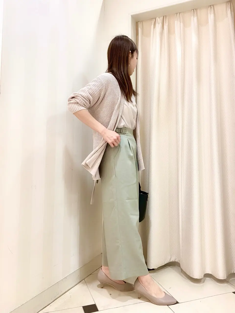 ANY SIS 金井 コーディネート画像