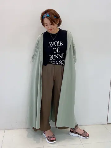 ANY SIS スタッフ コーディネート画像