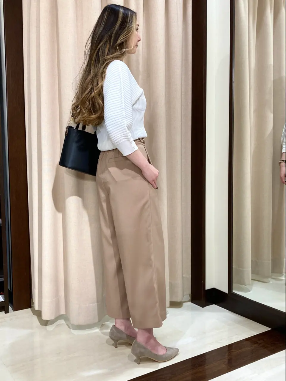 ANY SIS STAFF コーディネート画像