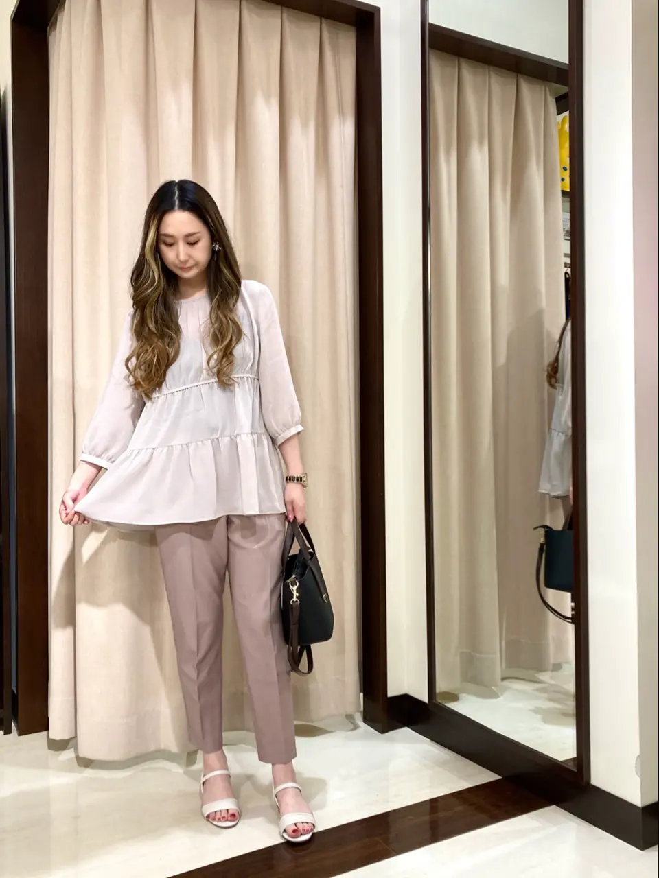 ANY SIS STAFF コーディネート画像