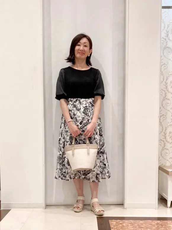 ANY SIS スタッフ コーディネート画像