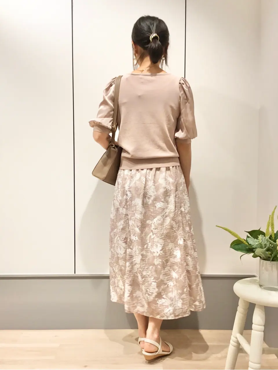 ANY SIS 山本 コーディネート画像