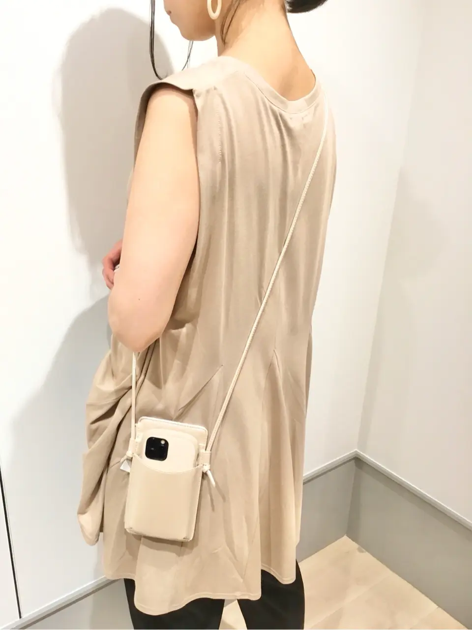 ANY SIS 山本 コーディネート画像